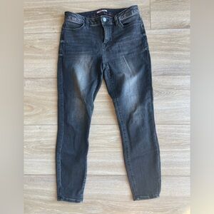 Tommy Hilfiger black jeans